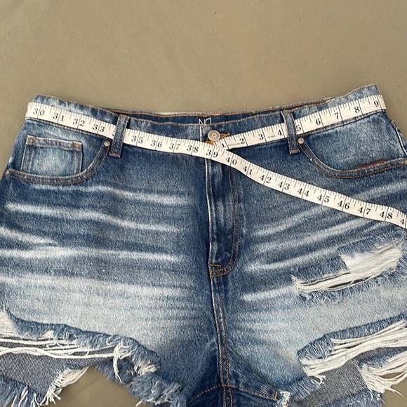 NO BO  Distressed High Rise womens  Shorts size 17” - Picture 6 of 10